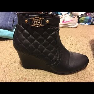 Ankle booties